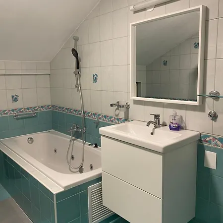 Hill * Jesenice na Dolenjskem