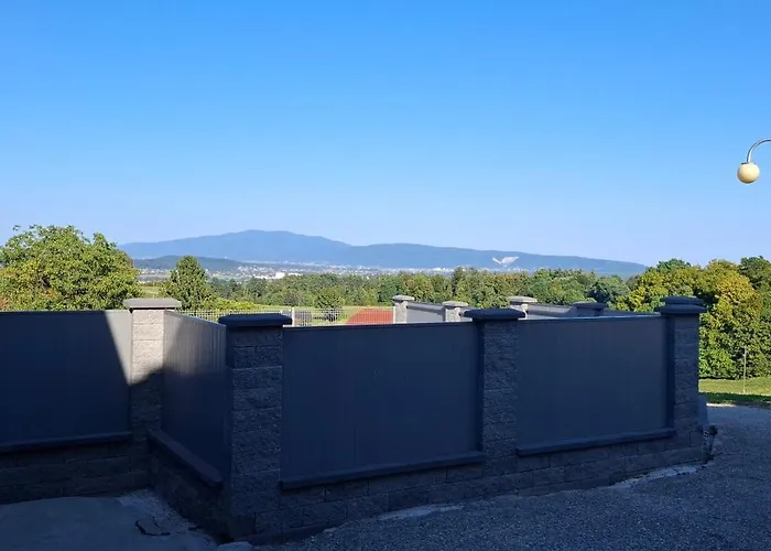 Hill Jesenice na Dolenjskem